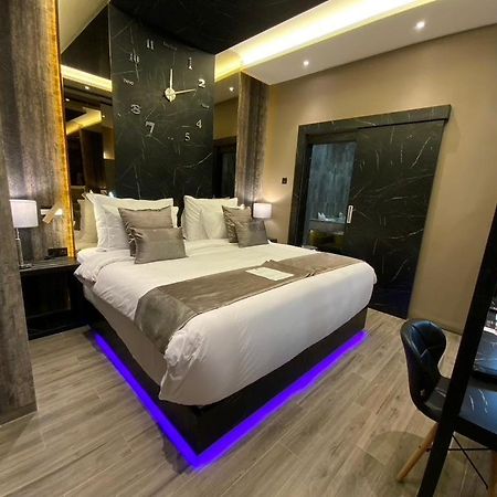 De Paris Hotel Medan Exterior photo